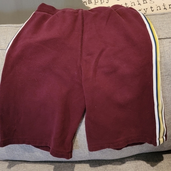 Gap Boys Burgandy with stripe sweat shorts. Excellent condition. Size XL - Picture 2 of 3
